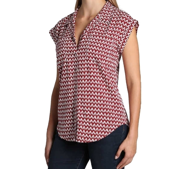 Jachs Girlfriend Geometric Red White Tunic Top Medium NWOT - Picture 1 of 10